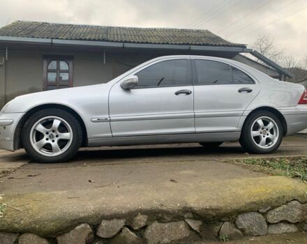 Сірий Мерседес Ц-Клас, об'ємом двигуна 2 л та пробігом 338 тис. км за 4100 $, фото 8 на Automoto.ua