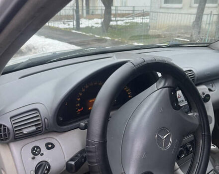 Сірий Мерседес Ц-Клас, об'ємом двигуна 2.2 л та пробігом 300 тис. км за 2700 $, фото 13 на Automoto.ua