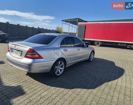 Мерседес Ц-Клас 2000 у Чорноморську (Іллічівську) на Automoto.ua Сірий Мерседес Ц-Клас, об'ємом двигуна 2 л та пробігом 373 тис. км за 4700 $, фото 5 на Automoto.ua