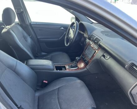 Серый Мерседес Ц-Класс, объемом двигателя 2 л и пробегом 317 тыс. км за 2999 $, фото 5 на Automoto.ua