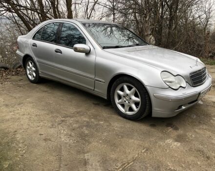 Сірий Мерседес Ц-Клас, об'ємом двигуна 2 л та пробігом 405 тис. км за 3999 $, фото 3 на Automoto.ua