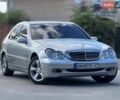 Сірий Мерседес Ц-Клас, об'ємом двигуна 2 л та пробігом 331 тис. км за 3450 $, фото 3 на Automoto.ua