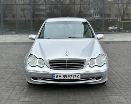 Сірий Мерседес Ц-Клас, об'ємом двигуна 2 л та пробігом 274 тис. км за 4499 $, фото 2 на Automoto.ua