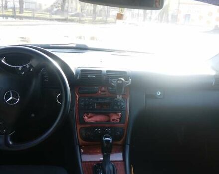 Сірий Мерседес Ц-Клас, об'ємом двигуна 2 л та пробігом 270 тис. км за 3800 $, фото 12 на Automoto.ua