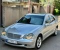 Сірий Мерседес Ц-Клас, об'ємом двигуна 2.15 л та пробігом 300 тис. км за 4000 $, фото 1 на Automoto.ua