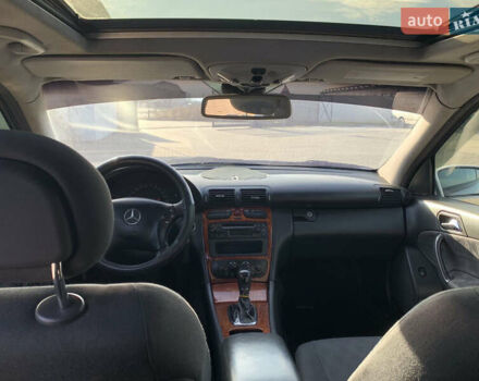 Сірий Мерседес Ц-Клас, об'ємом двигуна 2.2 л та пробігом 280 тис. км за 4000 $, фото 2 на Automoto.ua