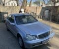 Сірий Мерседес Ц-Клас, об'ємом двигуна 2.1 л та пробігом 301 тис. км за 5500 $, фото 1 на Automoto.ua
