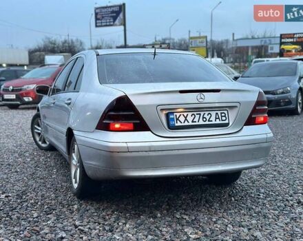 Серый Мерседес Ц-Класс, объемом двигателя 2.15 л и пробегом 320 тыс. км за 3800 $, фото 1 на Automoto.ua