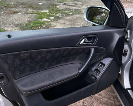 Мерседес Ц-Клас 2001 у Миколаєві на Automoto.ua Сірий Мерседес Ц-Клас, об'ємом двигуна 2 л та пробігом 343 тис. км за 4700 $, фото 5 на Automoto.ua