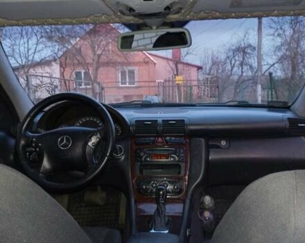Серый Мерседес Ц-Класс, объемом двигателя 2.15 л и пробегом 402 тыс. км за 5100 $, фото 12 на Automoto.ua
