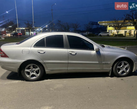 Сірий Мерседес Ц-Клас, об'ємом двигуна 2.15 л та пробігом 397 тис. км за 3300 $, фото 1 на Automoto.ua