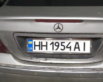 Серый Мерседес Ц-Класс, объемом двигателя 2.1 л и пробегом 424 тыс. км за 4500 $, фото 2 на Automoto.ua