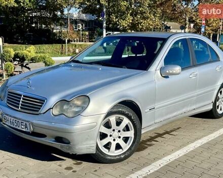 Сірий Мерседес Ц-Клас, об'ємом двигуна 2 л та пробігом 440 тис. км за 3500 $, фото 1 на Automoto.ua