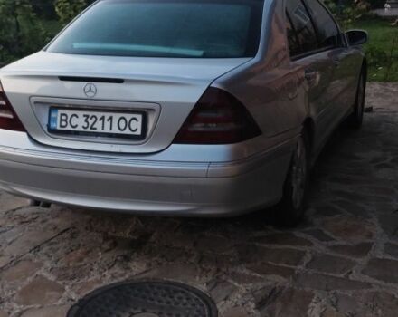 Серый Мерседес Ц-Класс, объемом двигателя 2.1 л и пробегом 450 тыс. км за 2950 $, фото 1 на Automoto.ua
