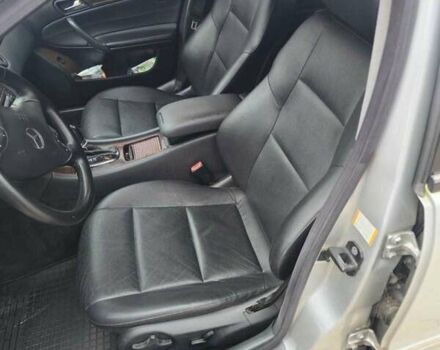 Сірий Мерседес Ц-Клас, об'ємом двигуна 2.69 л та пробігом 300 тис. км за 4000 $, фото 10 на Automoto.ua