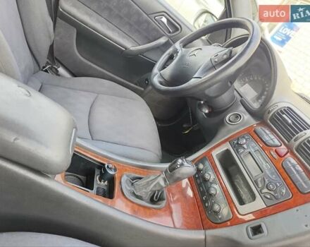 Мерседес Ц-Клас 2001 у Житомирі на Automoto.ua Сірий Мерседес Ц-Клас, об'ємом двигуна 2.15 л та пробігом 357 тис. км за 3450 $, фото 1 на Automoto.ua