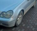 Серый Мерседес Ц-Класс, объемом двигателя 2 л и пробегом 187 тыс. км за 3500 $, фото 1 на Automoto.ua