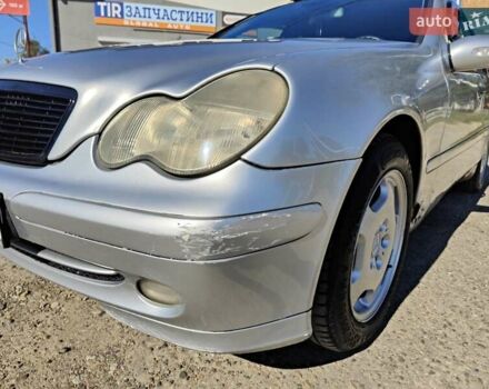 Сірий Мерседес Ц-Клас, об'ємом двигуна 2 л та пробігом 354 тис. км за 3500 $, фото 4 на Automoto.ua