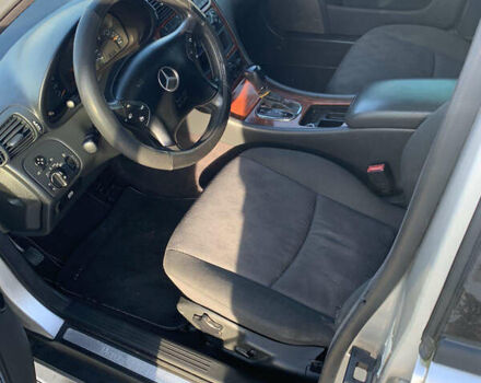 Сірий Мерседес Ц-Клас, об'ємом двигуна 2.2 л та пробігом 280 тис. км за 4000 $, фото 8 на Automoto.ua