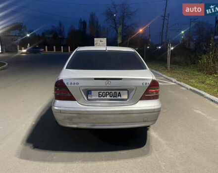 Сірий Мерседес Ц-Клас, об'ємом двигуна 2.15 л та пробігом 397 тис. км за 3300 $, фото 2 на Automoto.ua