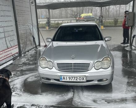 Сірий Мерседес Ц-Клас, об'ємом двигуна 2.1 л та пробігом 3 тис. км за 5000 $, фото 4 на Automoto.ua