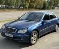 Серый Мерседес Ц-Класс, объемом двигателя 2 л и пробегом 250 тыс. км за 1851 $, фото 1 на Automoto.ua
