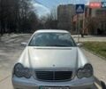 Сірий Мерседес Ц-Клас, об'ємом двигуна 2.15 л та пробігом 300 тис. км за 4000 $, фото 1 на Automoto.ua