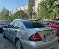 Серый Мерседес Ц-Класс, объемом двигателя 2 л и пробегом 309 тыс. км за 4000 $, фото 1 на Automoto.ua