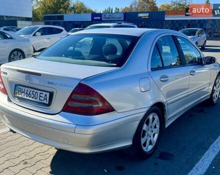 Сірий Мерседес Ц-Клас, об'ємом двигуна 2 л та пробігом 440 тис. км за 3500 $, фото 3 на Automoto.ua