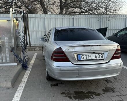 Сірий Мерседес Ц-Клас, об'ємом двигуна 2.2 л та пробігом 311 тис. км за 3500 $, фото 15 на Automoto.ua