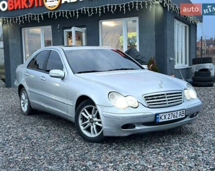 Серый Мерседес Ц-Класс, объемом двигателя 2.15 л и пробегом 320 тыс. км за 3800 $, фото 2 на Automoto.ua