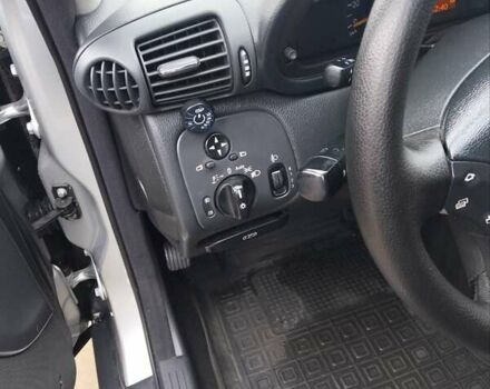 Сірий Мерседес Ц-Клас, об'ємом двигуна 2 л та пробігом 345 тис. км за 4800 $, фото 6 на Automoto.ua