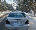 Серый Мерседес Ц-Класс, объемом двигателя 2 л и пробегом 335 тыс. км за 3600 $, фото 4 на Automoto.ua