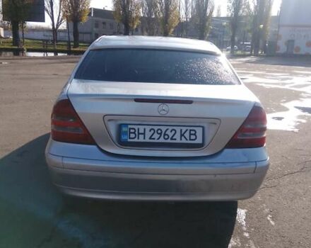 Сірий Мерседес Ц-Клас, об'ємом двигуна 2 л та пробігом 270 тис. км за 3800 $, фото 15 на Automoto.ua
