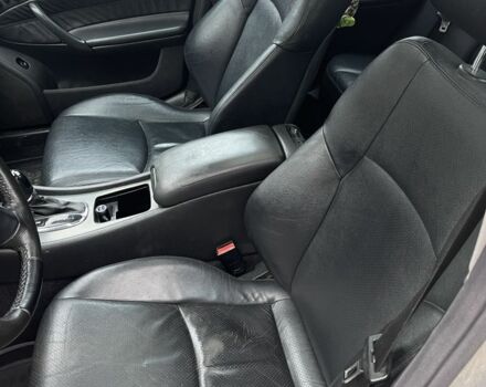 Серый Мерседес Ц-Класс, объемом двигателя 2.7 л и пробегом 308 тыс. км за 2600 $, фото 7 на Automoto.ua