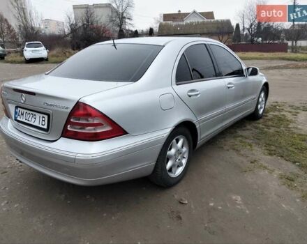 Сірий Мерседес Ц-Клас, об'ємом двигуна 2 л та пробігом 345 тис. км за 4800 $, фото 1 на Automoto.ua