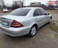 Сірий Мерседес Ц-Клас, об'ємом двигуна 2 л та пробігом 345 тис. км за 4800 $, фото 1 на Automoto.ua