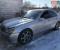 Серый Мерседес Ц-Класс, объемом двигателя 2 л и пробегом 516 тыс. км за 5500 $, фото 1 на Automoto.ua