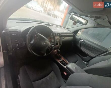 Сірий Мерседес Ц-Клас, об'ємом двигуна 2.15 л та пробігом 367 тис. км за 2950 $, фото 7 на Automoto.ua