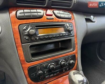 Серый Мерседес Ц-Класс, объемом двигателя 2.1 л и пробегом 319 тыс. км за 4500 $, фото 13 на Automoto.ua