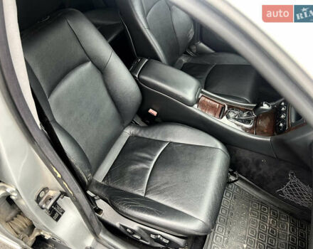 Серый Мерседес Ц-Класс, объемом двигателя 2 л и пробегом 200 тыс. км за 3800 $, фото 18 на Automoto.ua