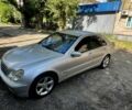 Сірий Мерседес Ц-Клас, об'ємом двигуна 2.1 л та пробігом 281 тис. км за 4300 $, фото 1 на Automoto.ua