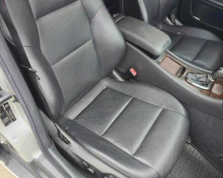 Сірий Мерседес Ц-Клас, об'ємом двигуна 2.69 л та пробігом 300 тис. км за 4000 $, фото 2 на Automoto.ua