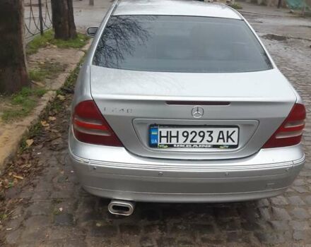 Серый Мерседес Ц-Класс, объемом двигателя 2.6 л и пробегом 430 тыс. км за 3200 $, фото 2 на Automoto.ua