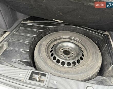 Серый Мерседес Ц-Класс, объемом двигателя 2.1 л и пробегом 319 тыс. км за 4500 $, фото 26 на Automoto.ua