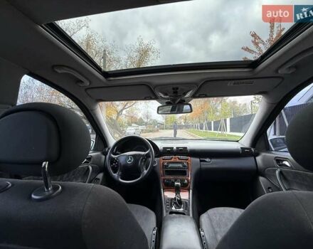 Серый Мерседес Ц-Класс, объемом двигателя 2.1 л и пробегом 319 тыс. км за 4500 $, фото 20 на Automoto.ua