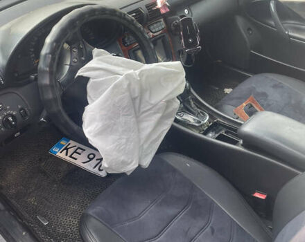 Мерседес Ц-Клас 2001 у Дніпро (Дніпропетровську) на Automoto.ua Сірий Мерседес Ц-Клас, об'ємом двигуна 2.15 л та пробігом 330 тис. км за 1990 $, фото 8 на Automoto.ua
