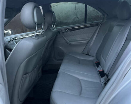 Сірий Мерседес Ц-Клас, об'ємом двигуна 2.69 л та пробігом 296 тис. км за 4200 $, фото 24 на Automoto.ua