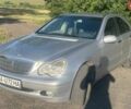 Сірий Мерседес Ц-Клас, об'ємом двигуна 1.8 л та пробігом 256 тис. км за 6999 $, фото 1 на Automoto.ua