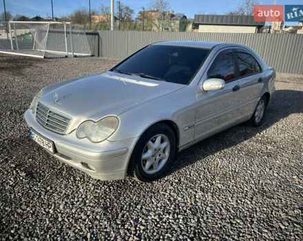 Серый Мерседес Ц-Класс, объемом двигателя 2.2 л и пробегом 340 тыс. км за 4400 $, фото 4 на Automoto.ua